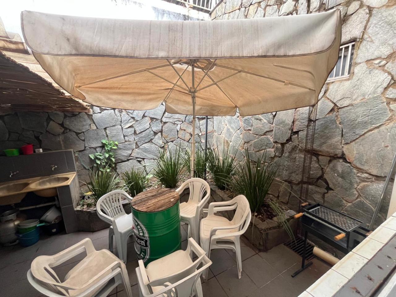 Casa Quintal Bueno! 5 Quartos Com Ar Split E Internet Ultra! Perto Do Melhor De Goiania! Marista Parques Areiao E Vaca Brava Hospital Premium Mater Dei Blue Fit Perdomo Goiania Shopping! ภายนอก รูปภาพ