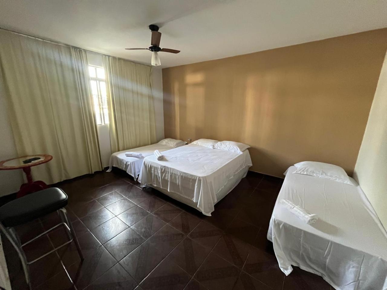 Casa Quintal Bueno! 5 Quartos Com Ar Split E Internet Ultra! Perto Do Melhor De Goiania! Marista Parques Areiao E Vaca Brava Hospital Premium Mater Dei Blue Fit Perdomo Goiania Shopping! ภายนอก รูปภาพ