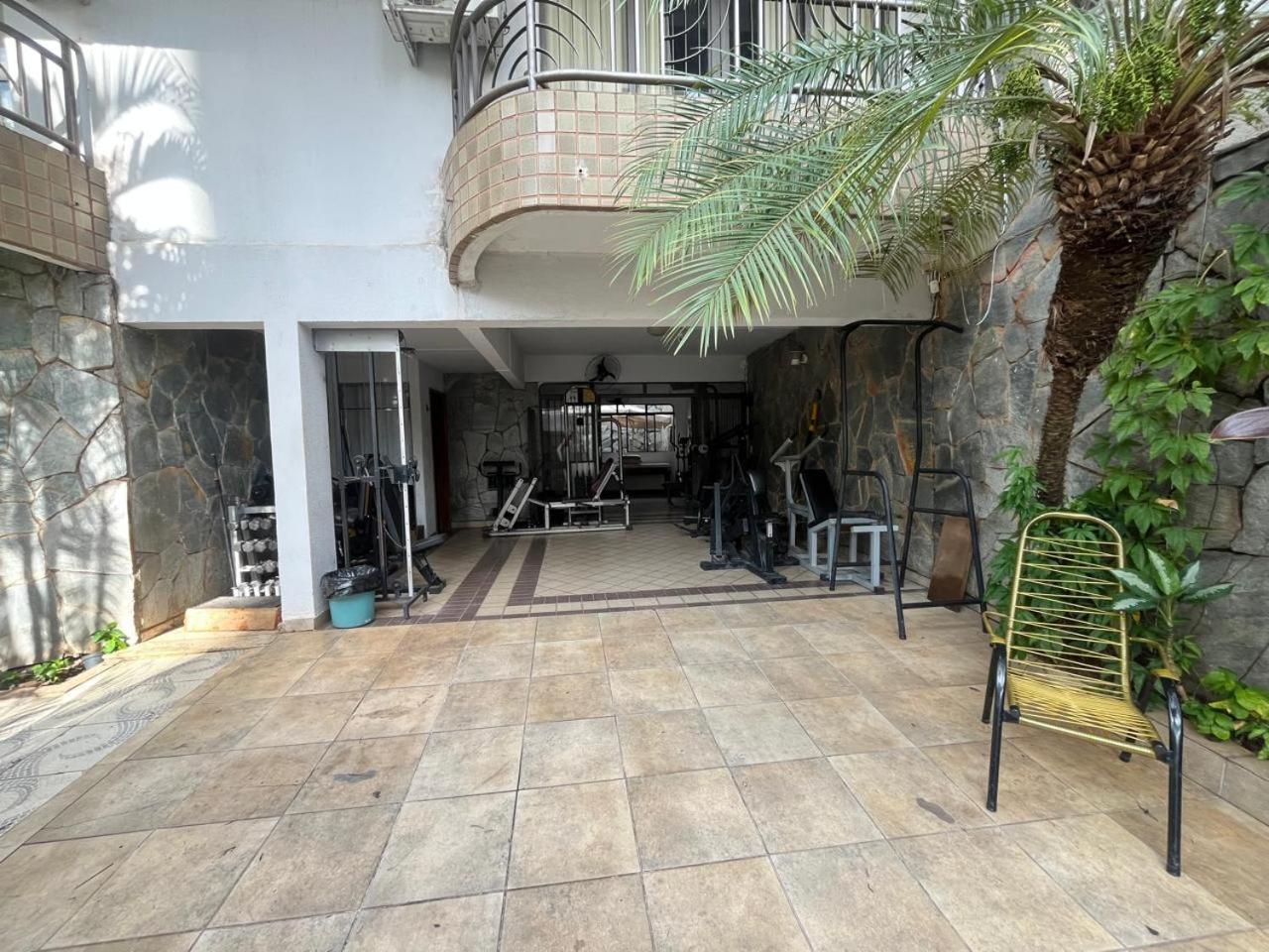 Casa Quintal Bueno! 5 Quartos Com Ar Split E Internet Ultra! Perto Do Melhor De Goiania! Marista Parques Areiao E Vaca Brava Hospital Premium Mater Dei Blue Fit Perdomo Goiania Shopping! ภายนอก รูปภาพ