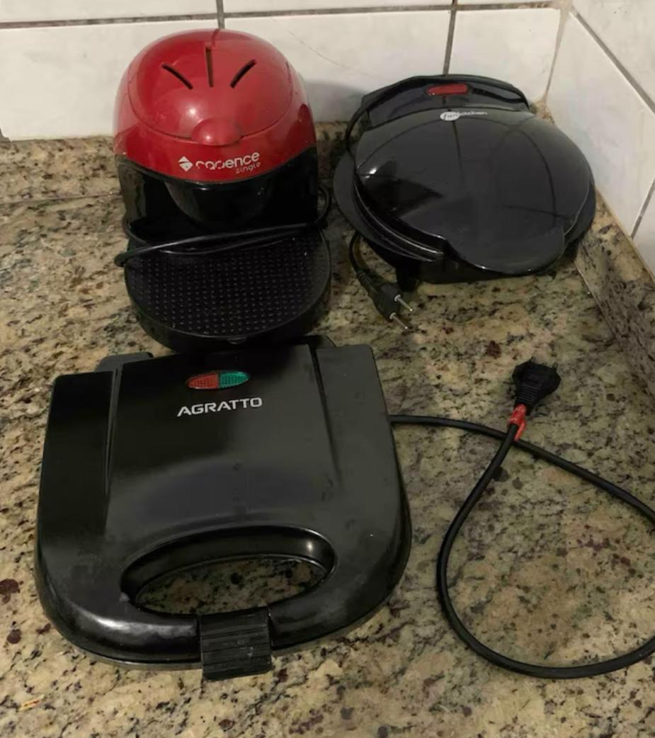 Casa Quintal Bueno! 5 Quartos Com Ar Split E Internet Ultra! Perto Do Melhor De Goiania! Marista Parques Areiao E Vaca Brava Hospital Premium Mater Dei Blue Fit Perdomo Goiania Shopping! ภายนอก รูปภาพ